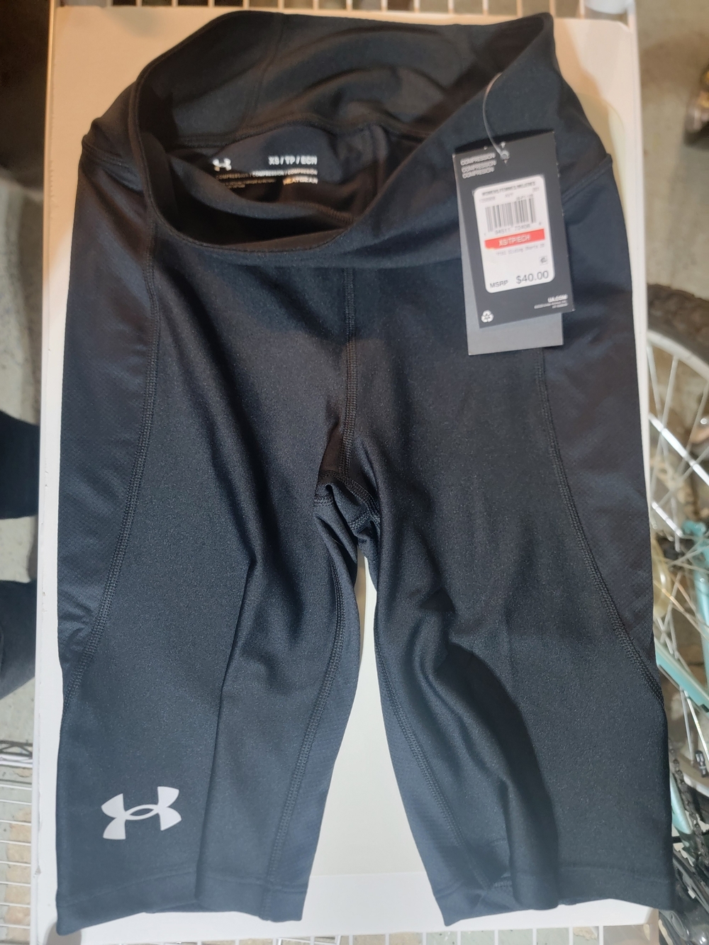 Brand New Under Armour Black Women Athletic Compression Softball Shorts Size Xs